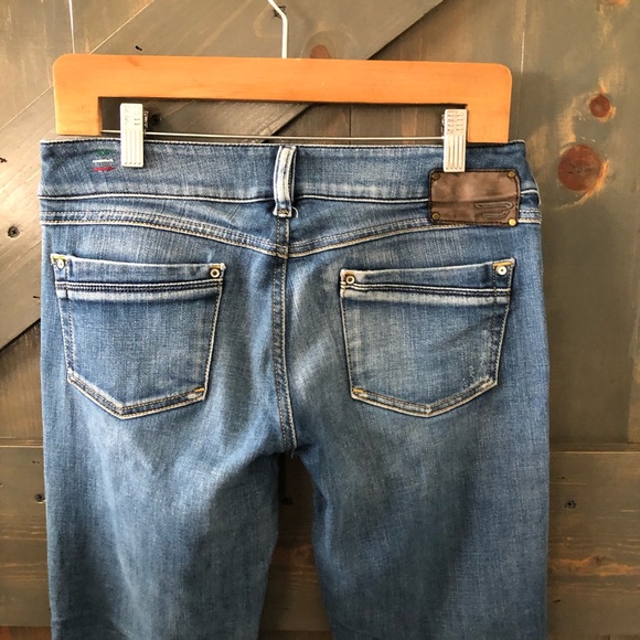 Diesel Wide Legged/Flared Jeans Size 30 - Picture 4 of 7